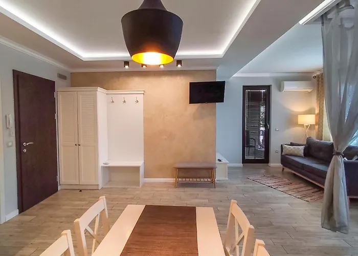 Shahbazian House